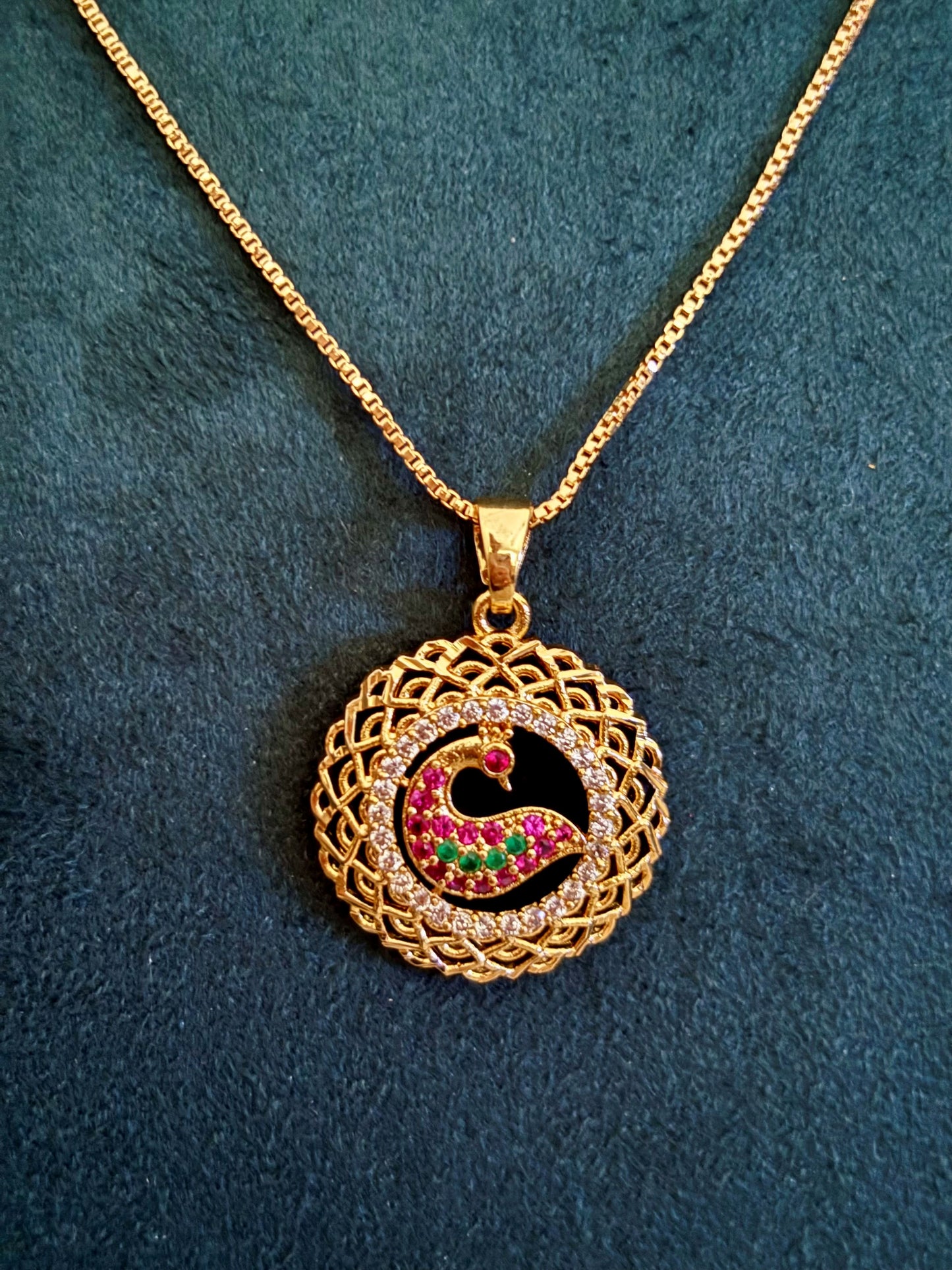Gold-Plated Peacock Kemp Stone Pendant with Chain