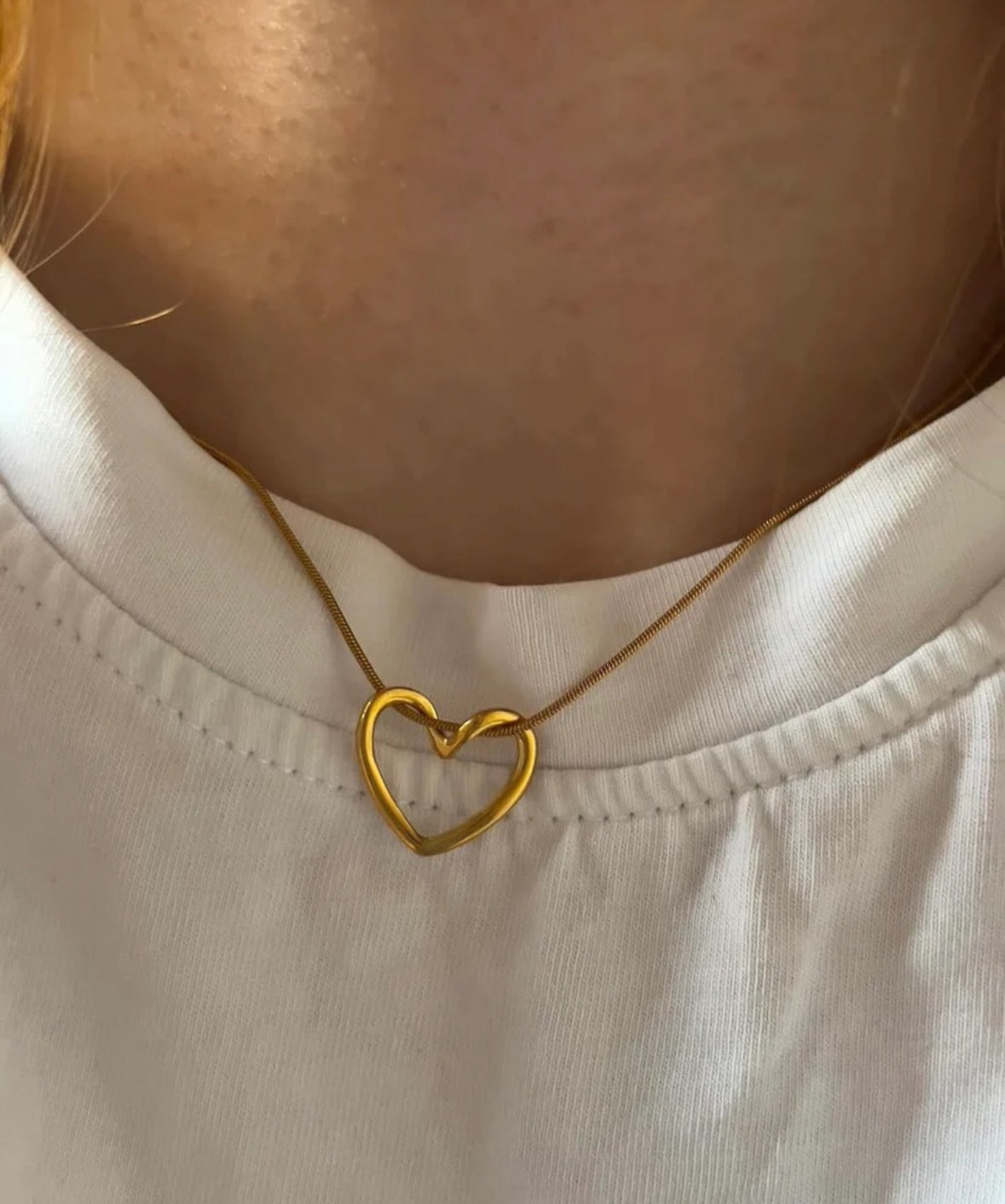 Minimalist Gold Heart Necklace