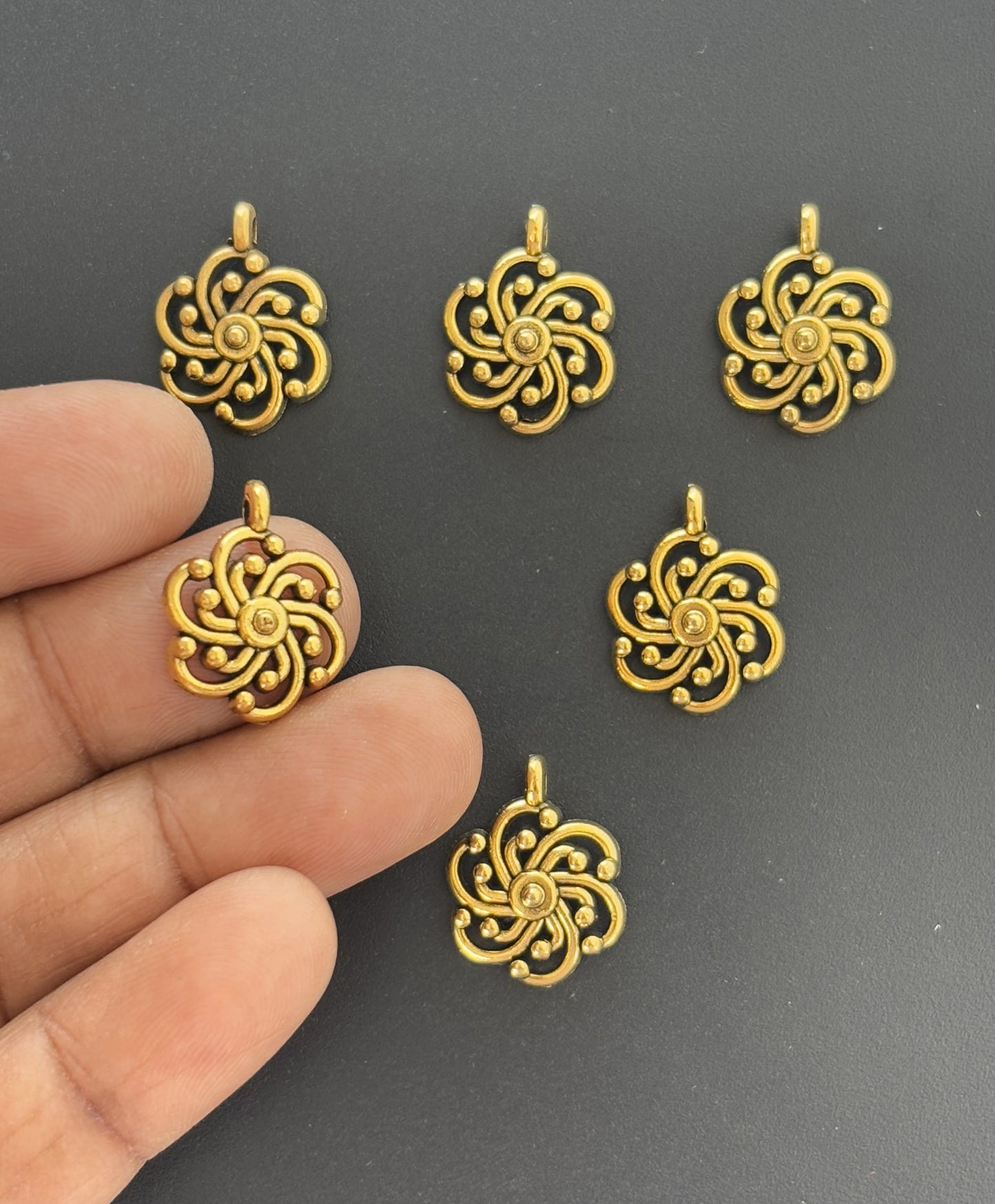Elegant Swirl Pattern Antique Gold Charms