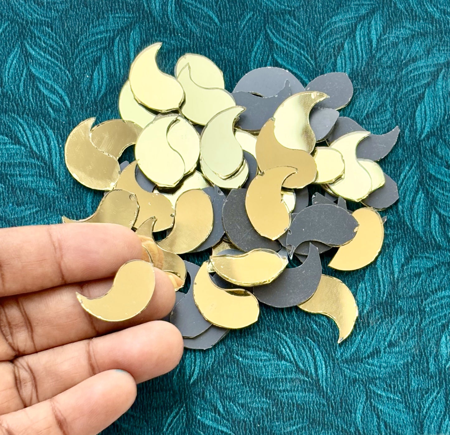 Gold Fancy Shape - Mango Cut Mirrors