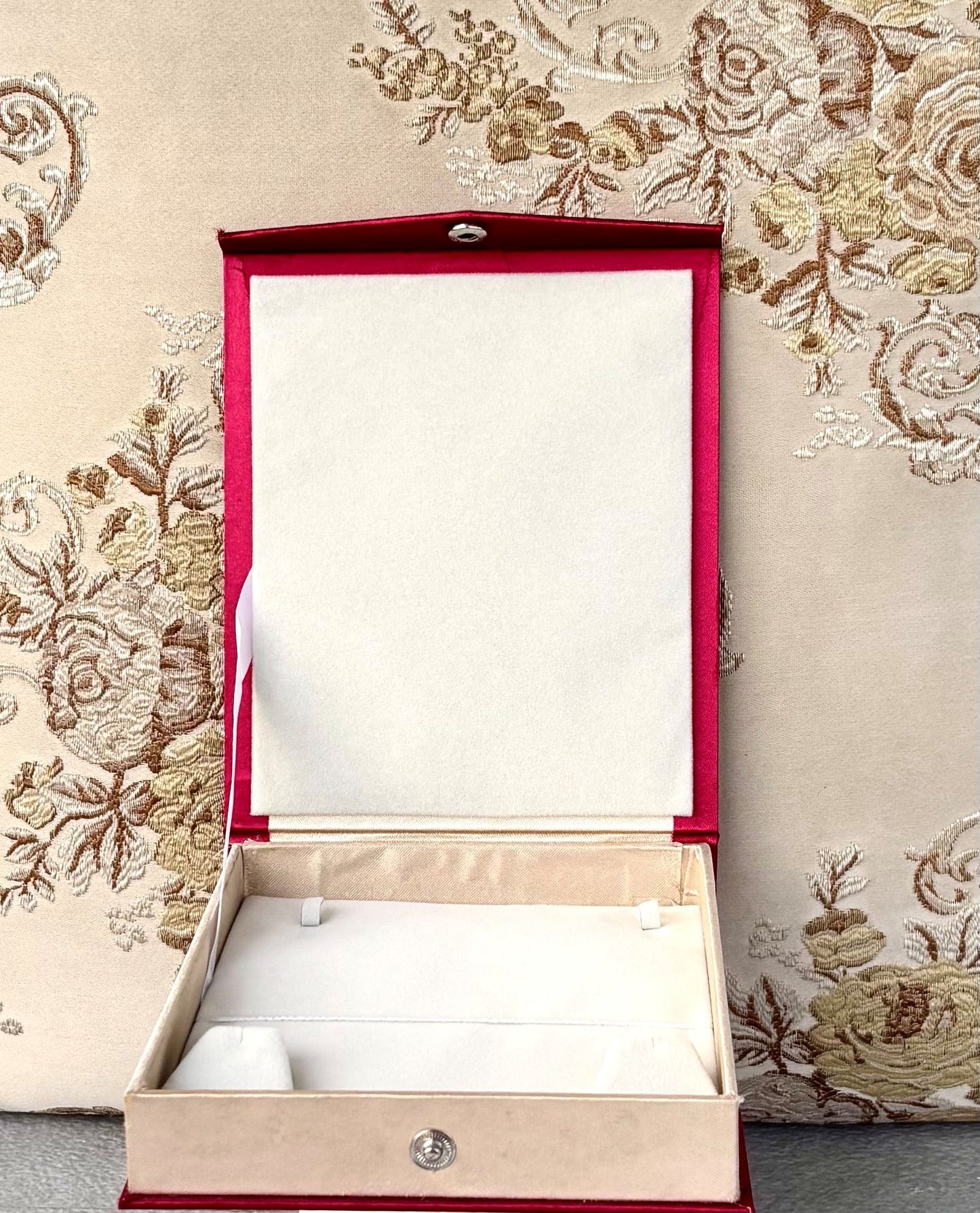 Elegant Red and Cream Jewelry Gift Box