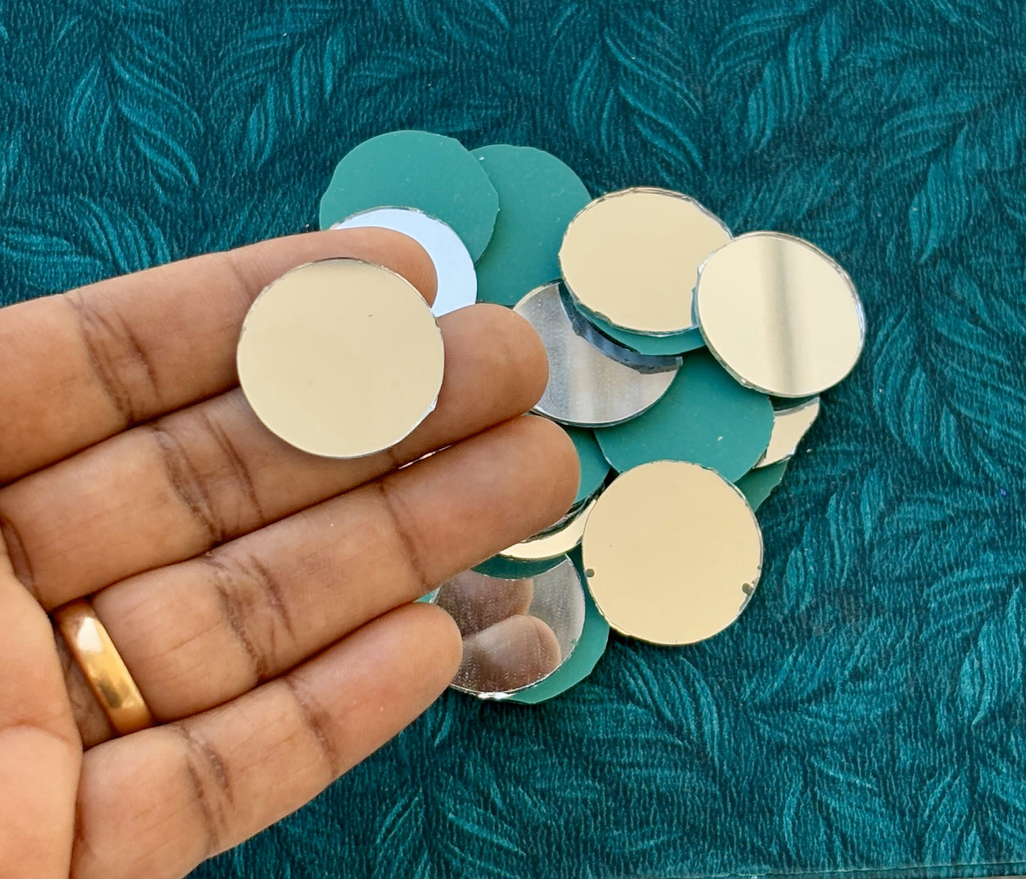 Round Mirror Cutouts