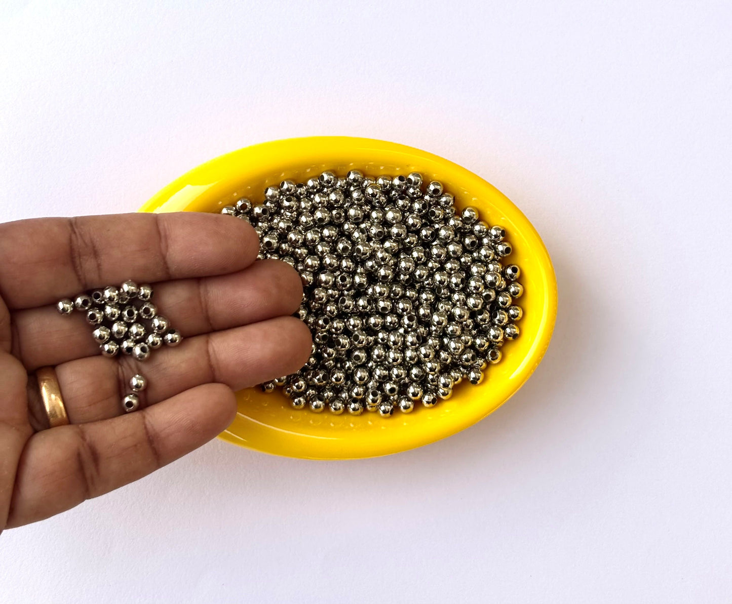 Lightweight Silver Tone CCB Round Beads 4MM