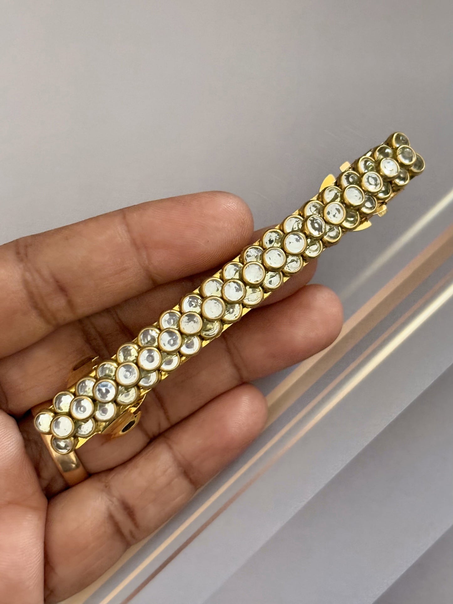 Handmade White Kundan Gold Hair Clip