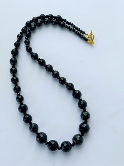 Handmade Graduated Black Onyx Gemstone Necklace