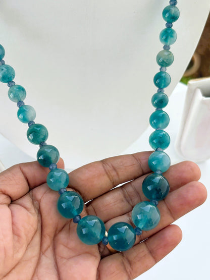 Handmade Graduated Blue Agate Gemstone Necklace