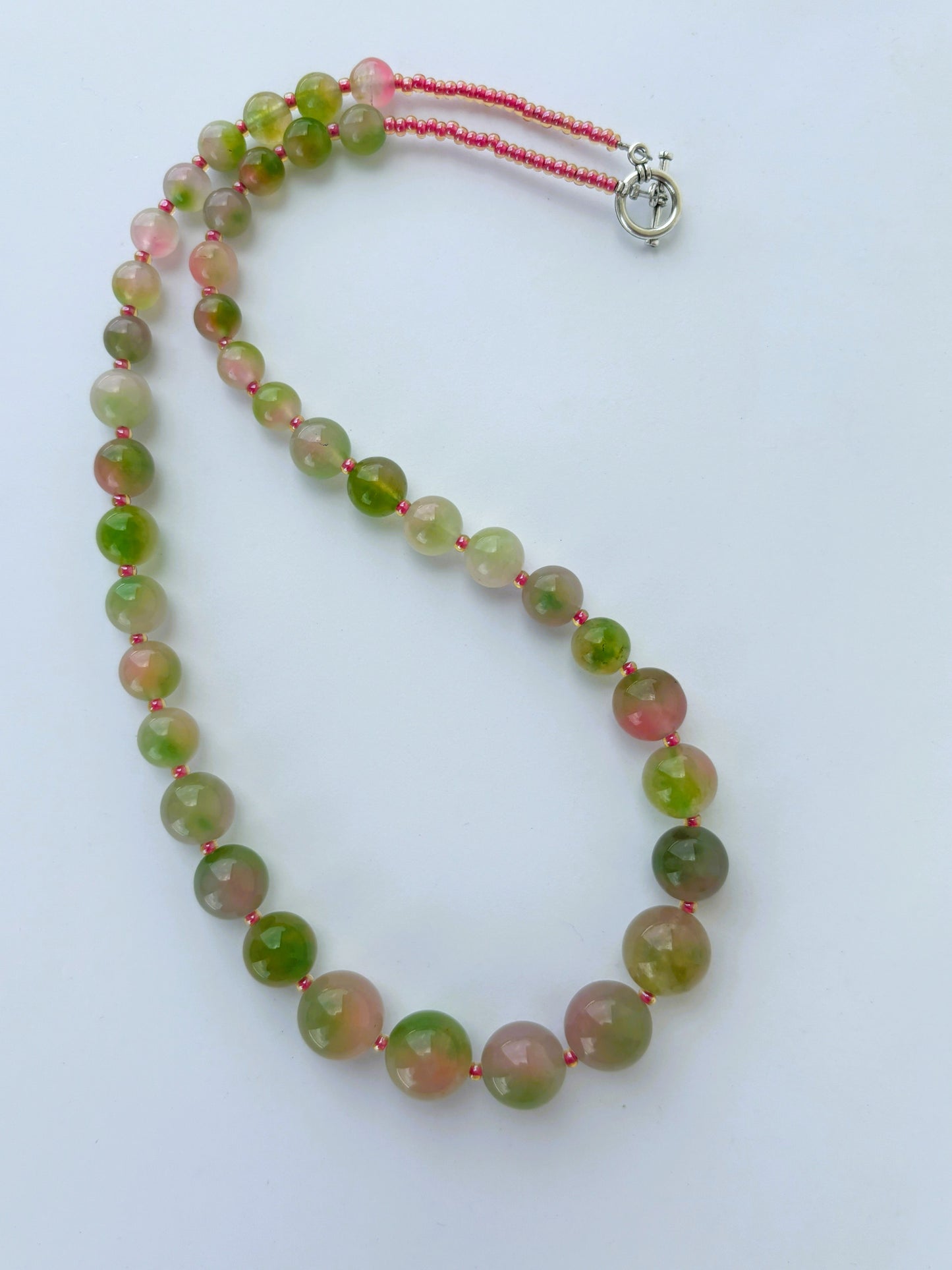 Handmade Graduated Light Green and Pink Agate Necklace