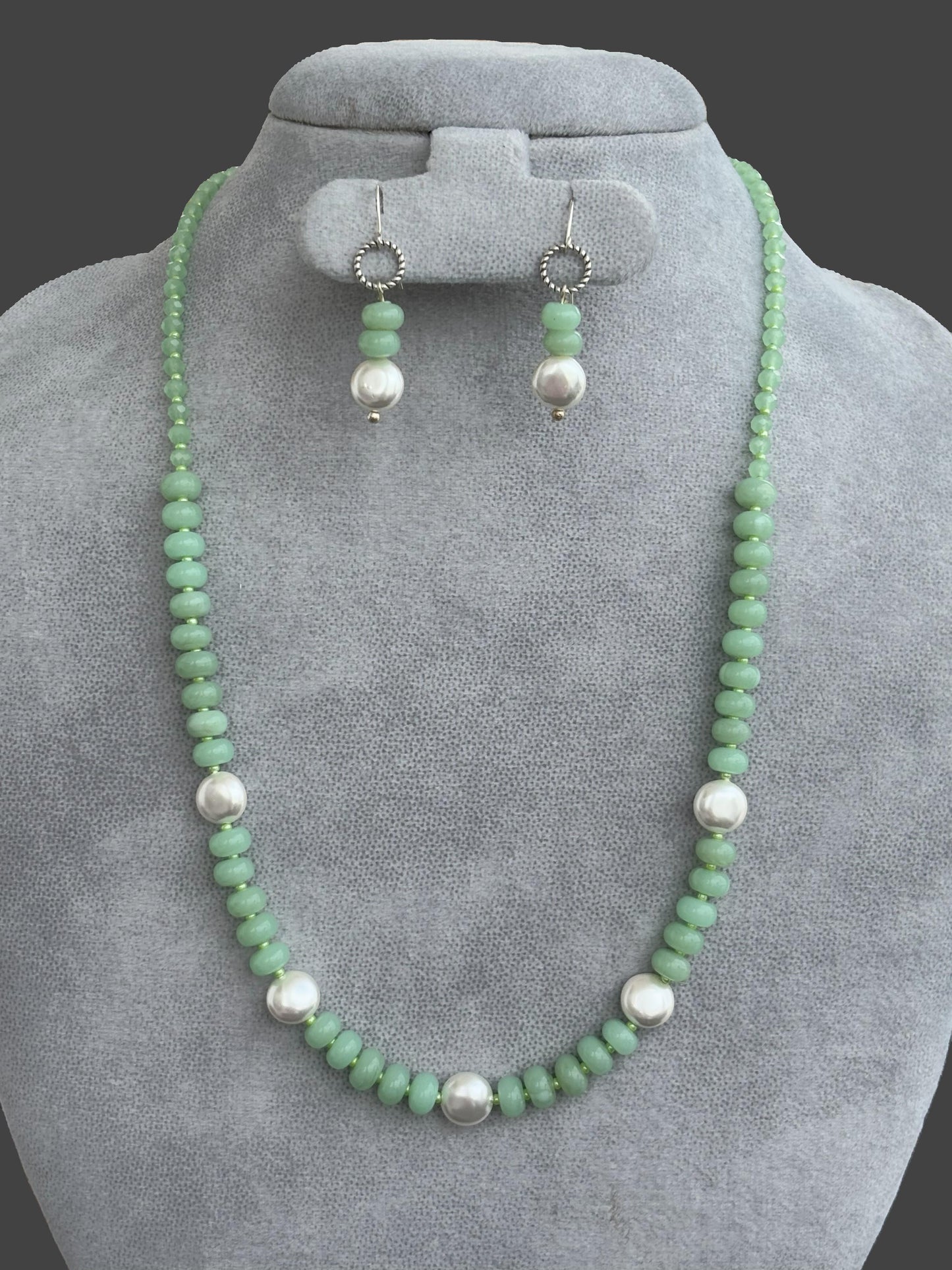 Handmade Pastel Green and Italian Pearl Necklace Set