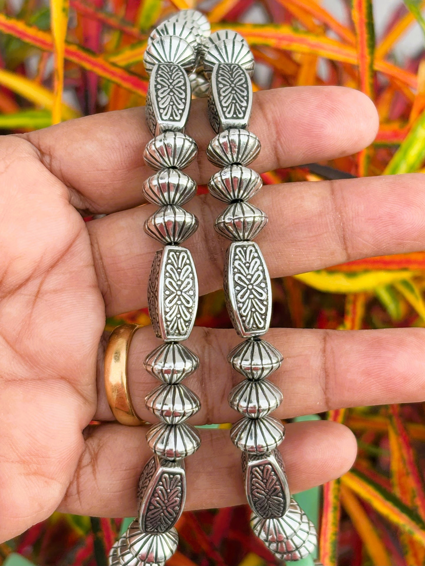 Handmade Oxidized and Green Stone Fan Necklace