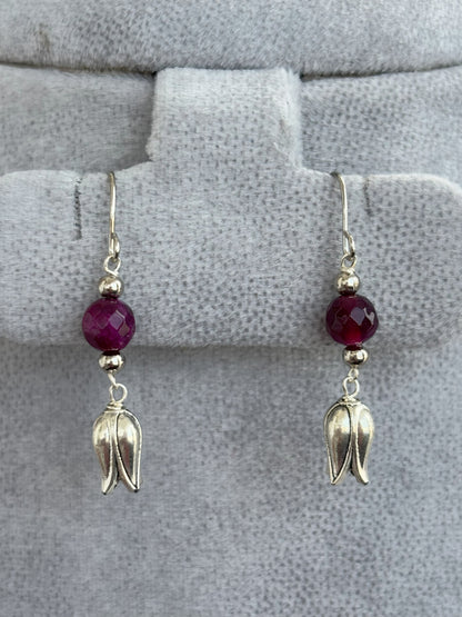 Handmade Oxidized Tulip and Magenta Stone Necklace Set