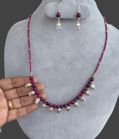 Handmade Oxidized Tulip and Magenta Stone Necklace Set