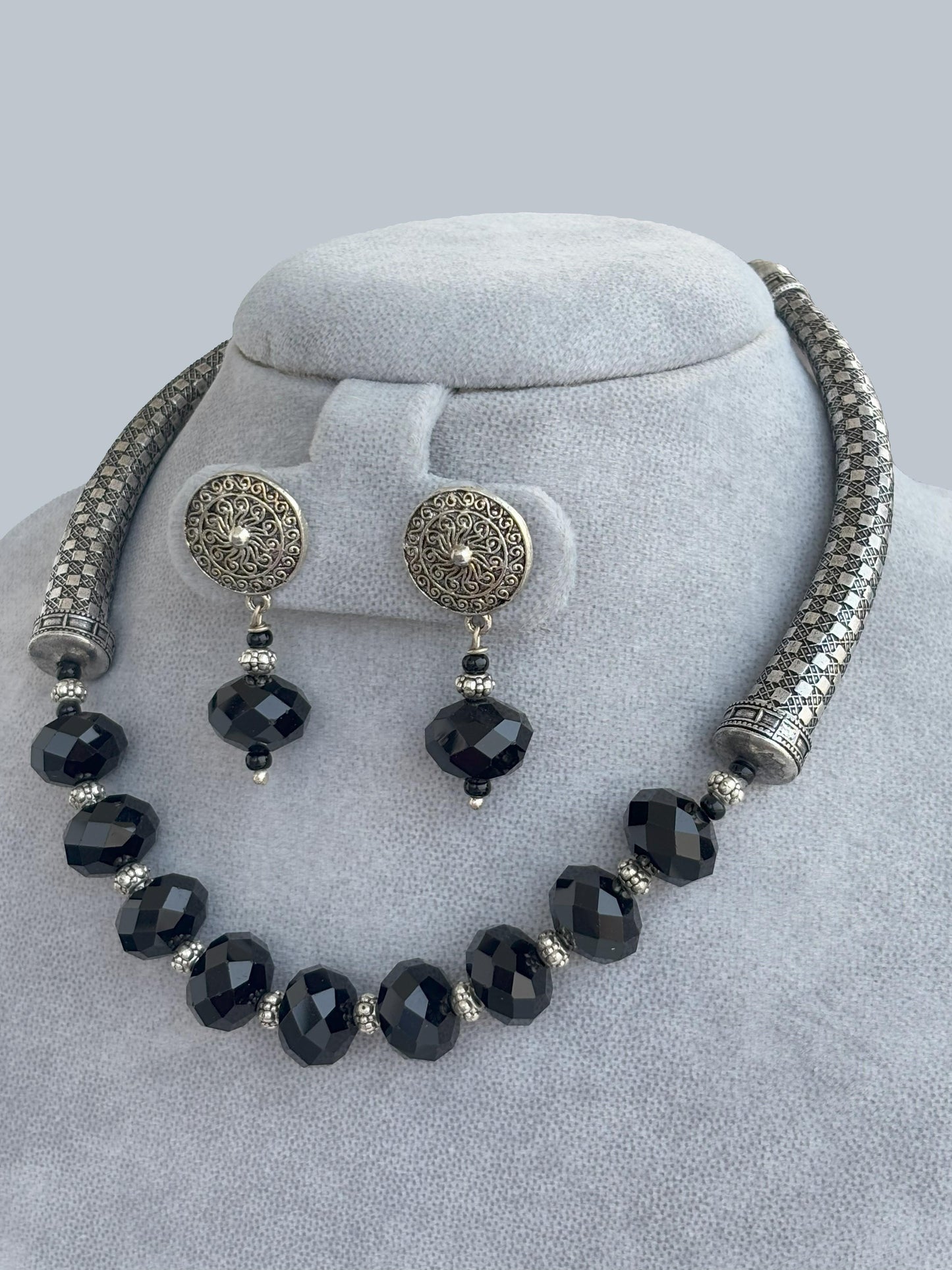 Handmade Oxidized Silver Trunks and Black Bead Necklace Set