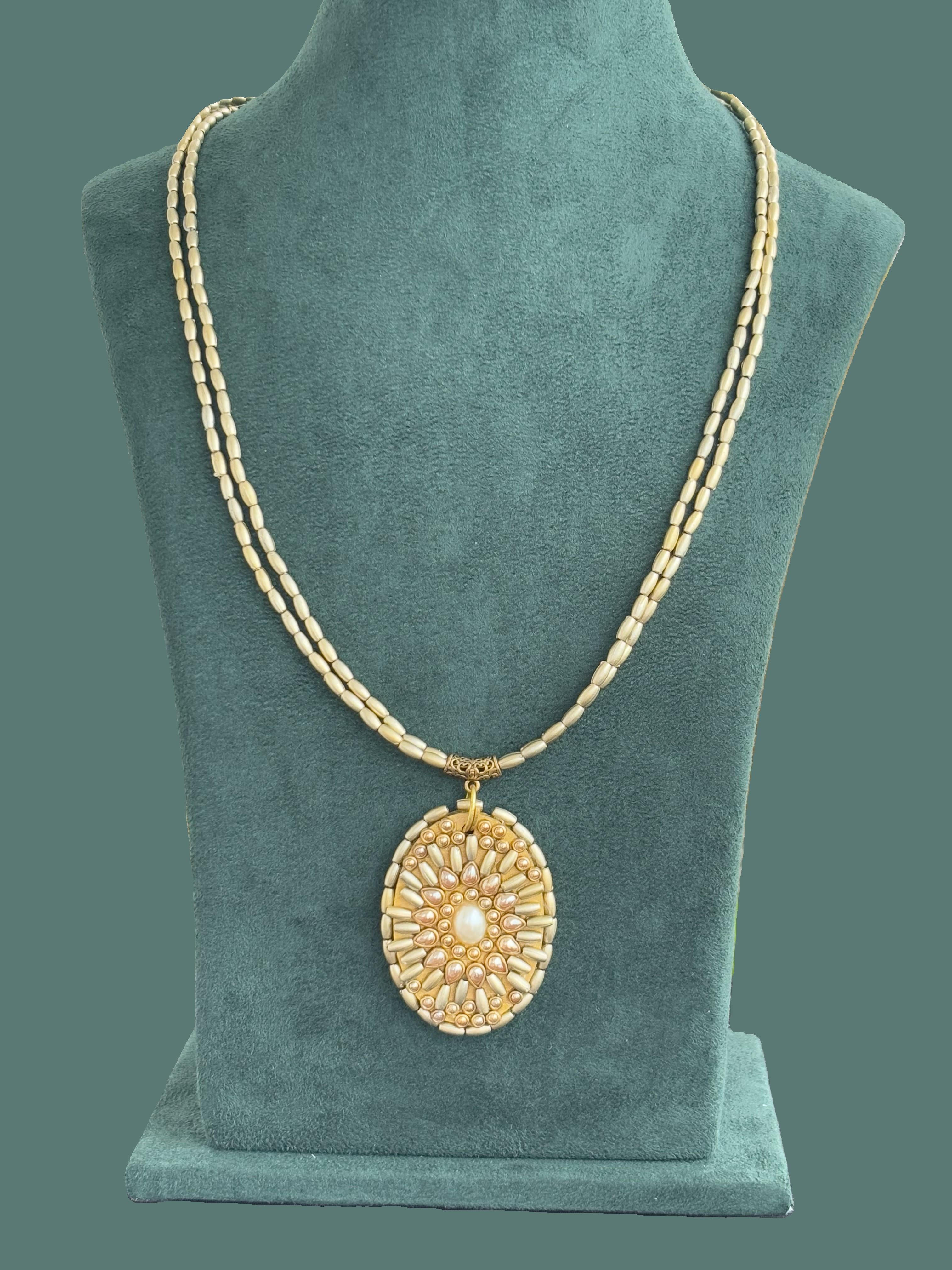 Handmade Gold and Pearl Oval Pendant Necklace