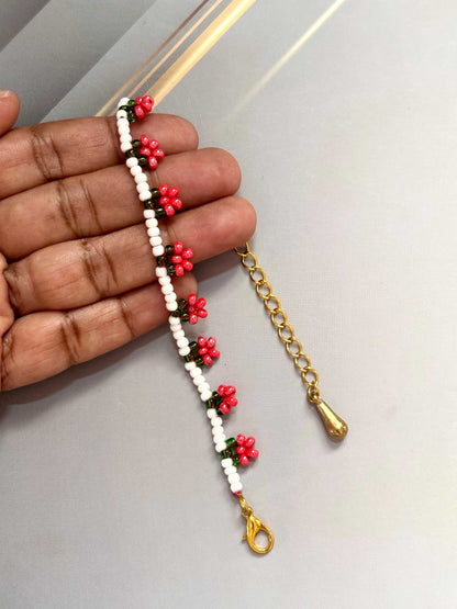 Red Flower Daisy Chain Seed Bead Bracelet