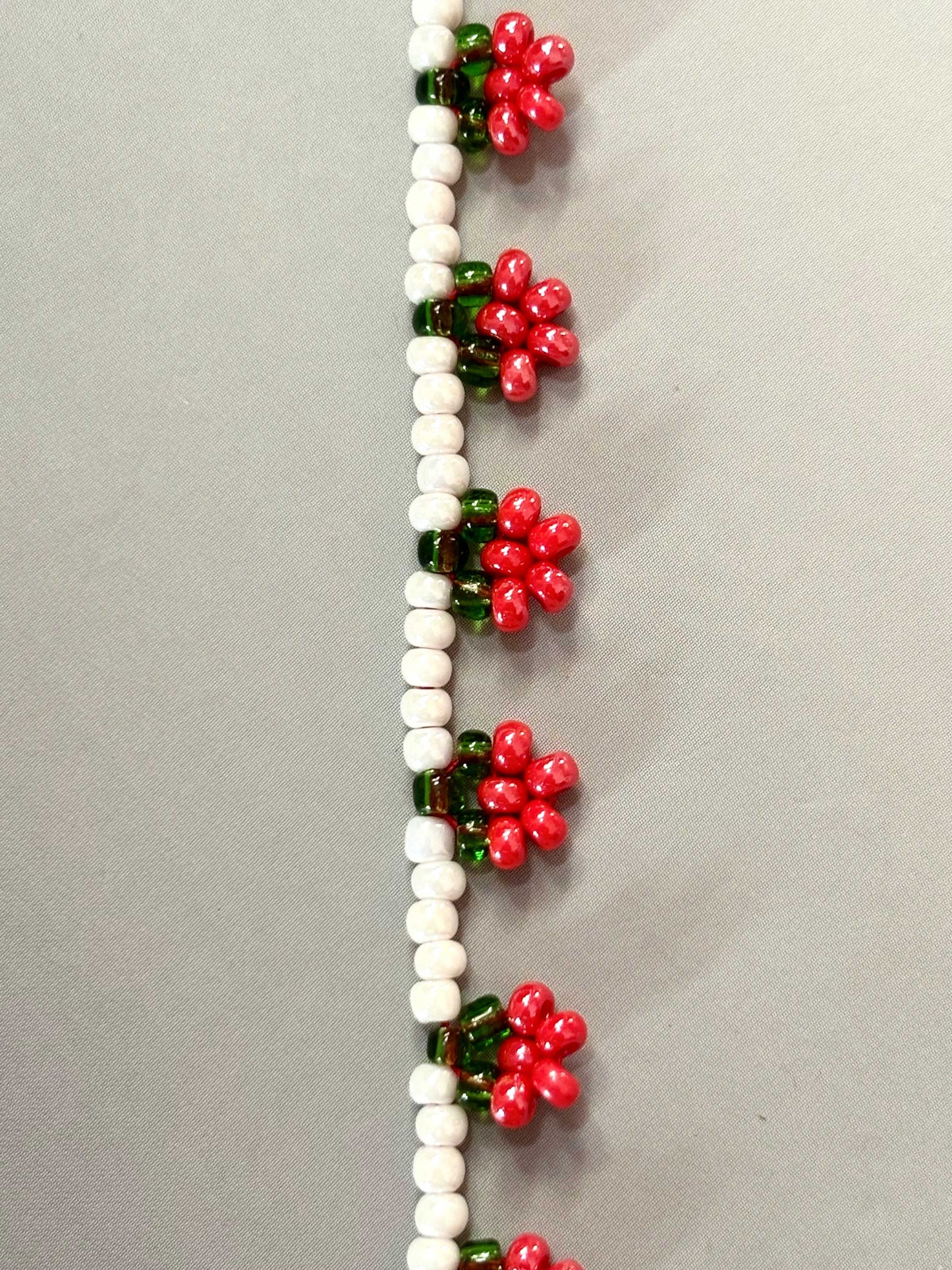 Red Flower Daisy Chain Seed Bead Bracelet