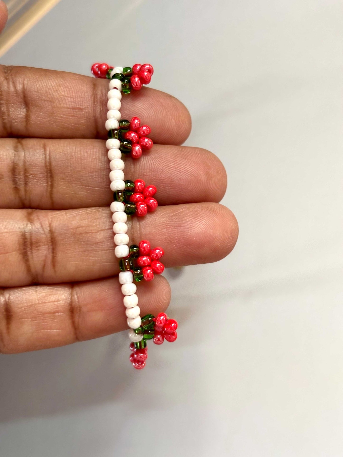 Red Flower Daisy Chain Seed Bead Bracelet