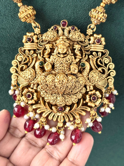 Lakshmi Temple Necklace with Red Beads and Pearls