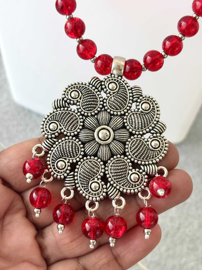 Red Crackle Beaded Neckwear