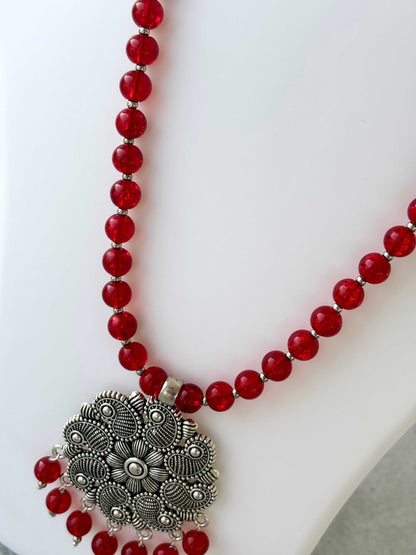 Red Crackle Beaded Neckwear