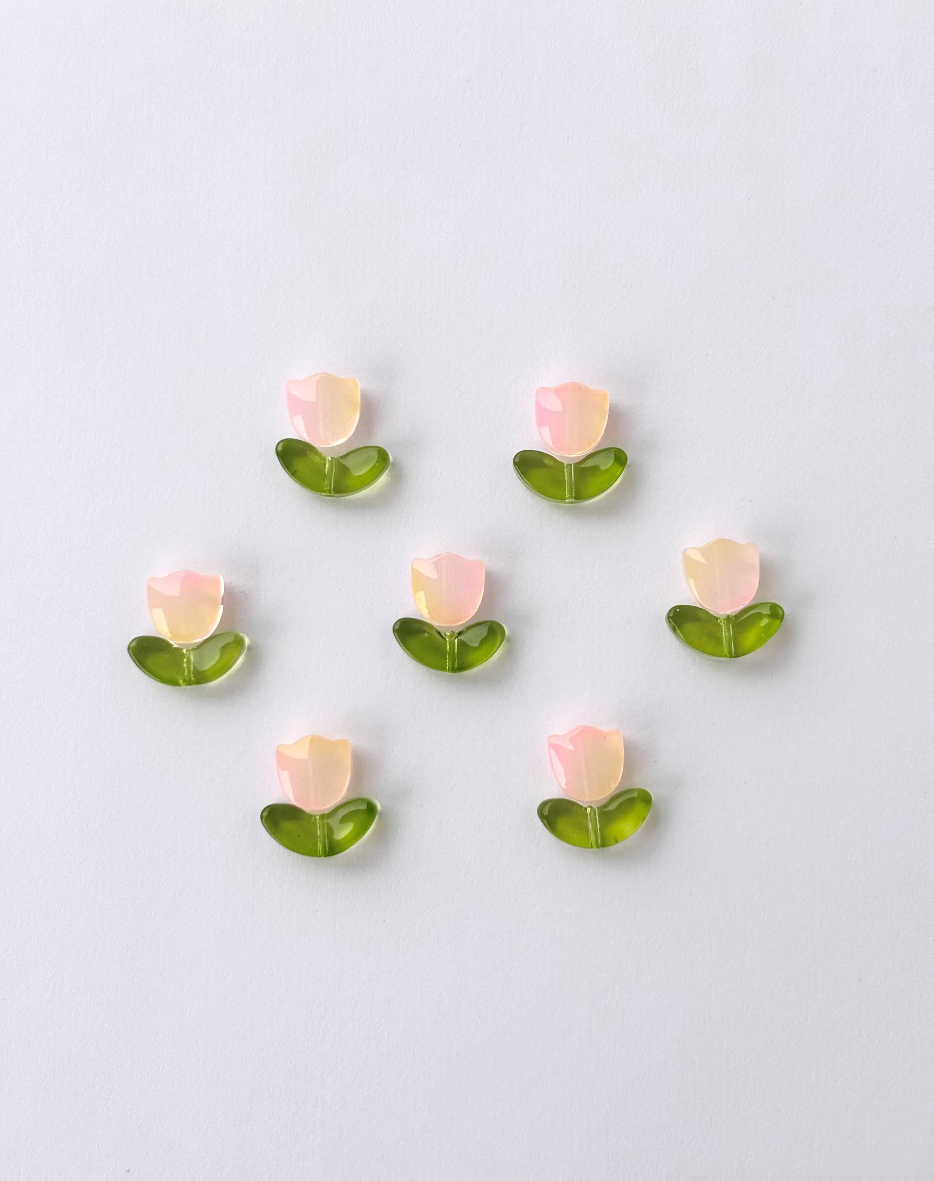 Peach Tulip Flower Beads