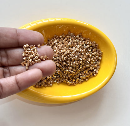 Hazelnut Beige Two Cut Beads