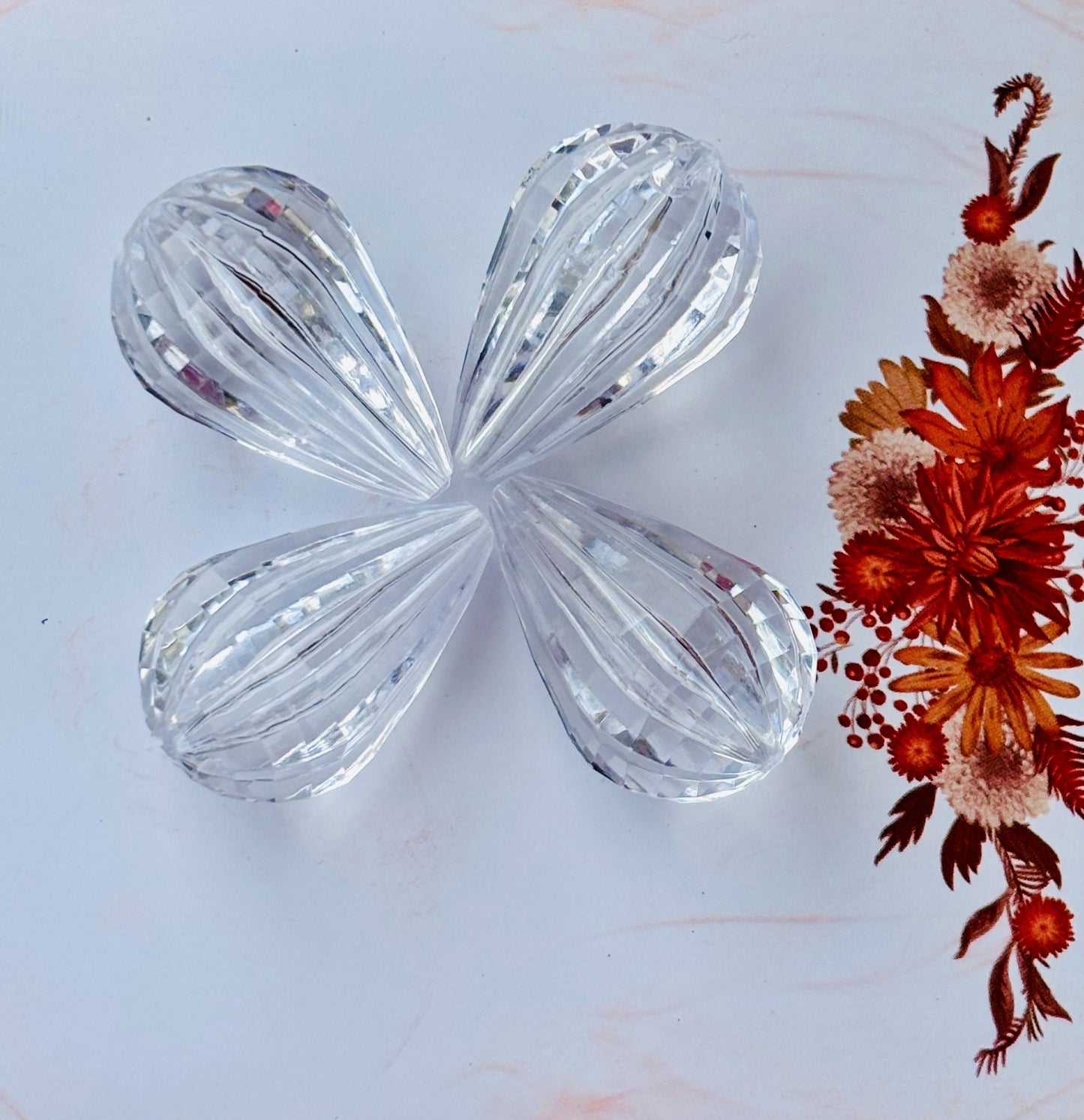 Large Clear Acrylic Ribbed Teardrop Beads for Jewelry Making