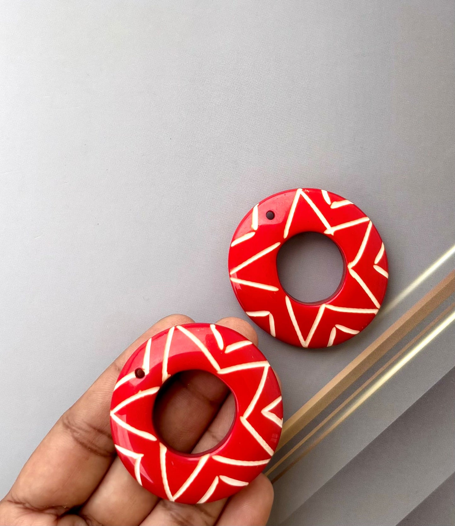 Red Round Beads with Hand Carved Pattern for Jewelry Making