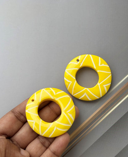 Yellow Round Beads with Hand Carved Pattern for Jewelry Making