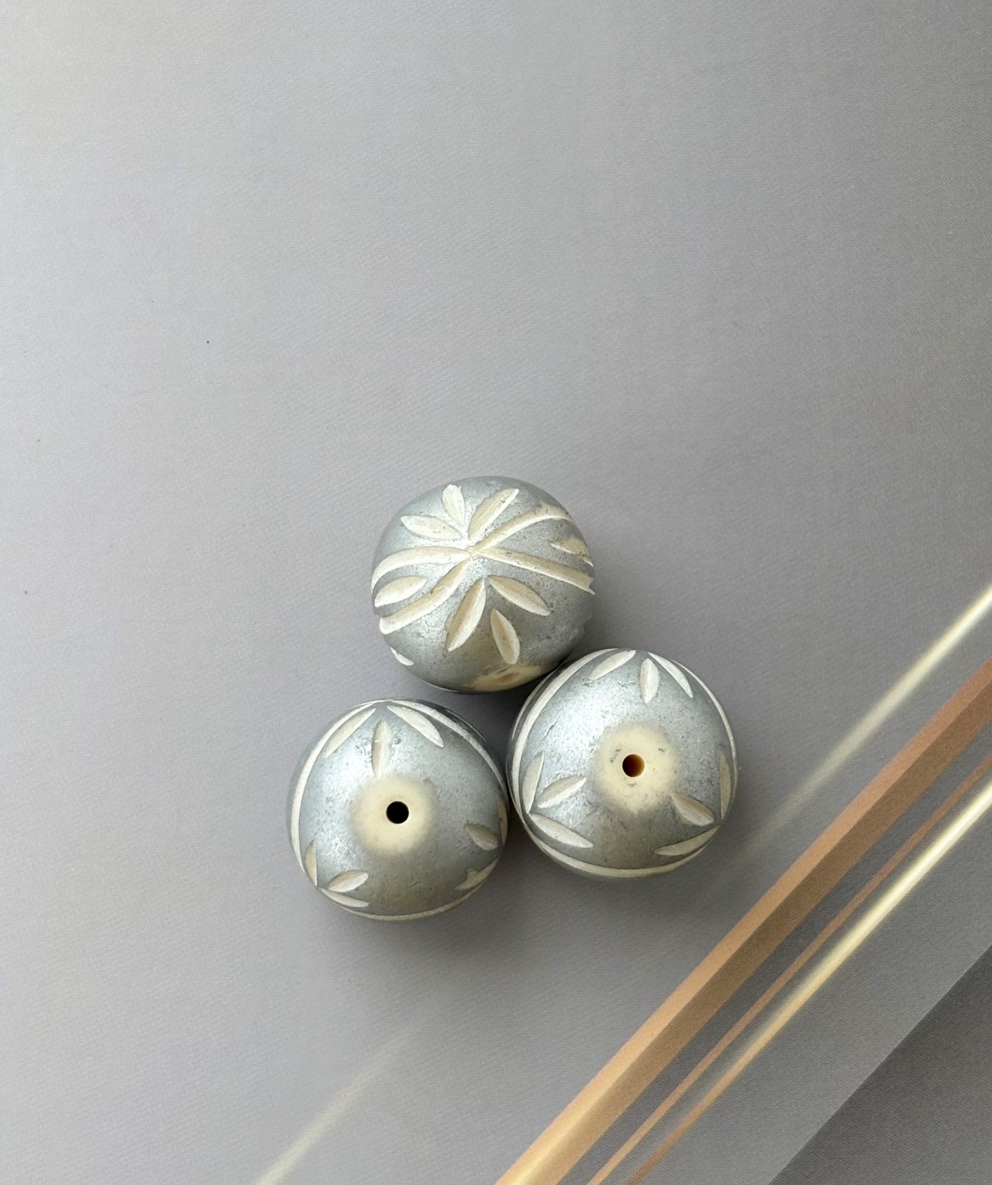 Silver Grey Beads with Etched Floral Pattern for Jewelry Making