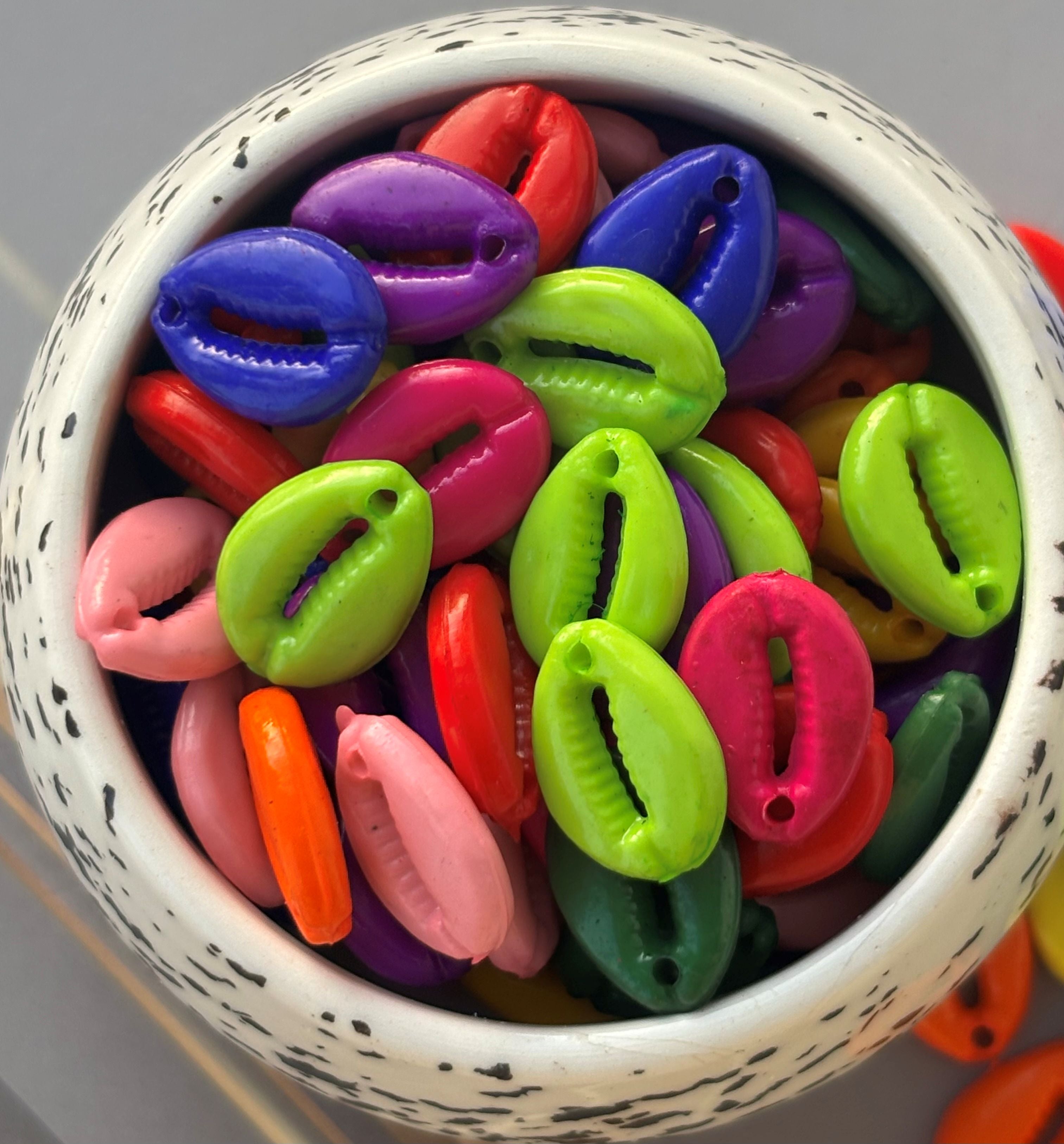 Colorful Acrylic Cowrie Shell Shaped Beads