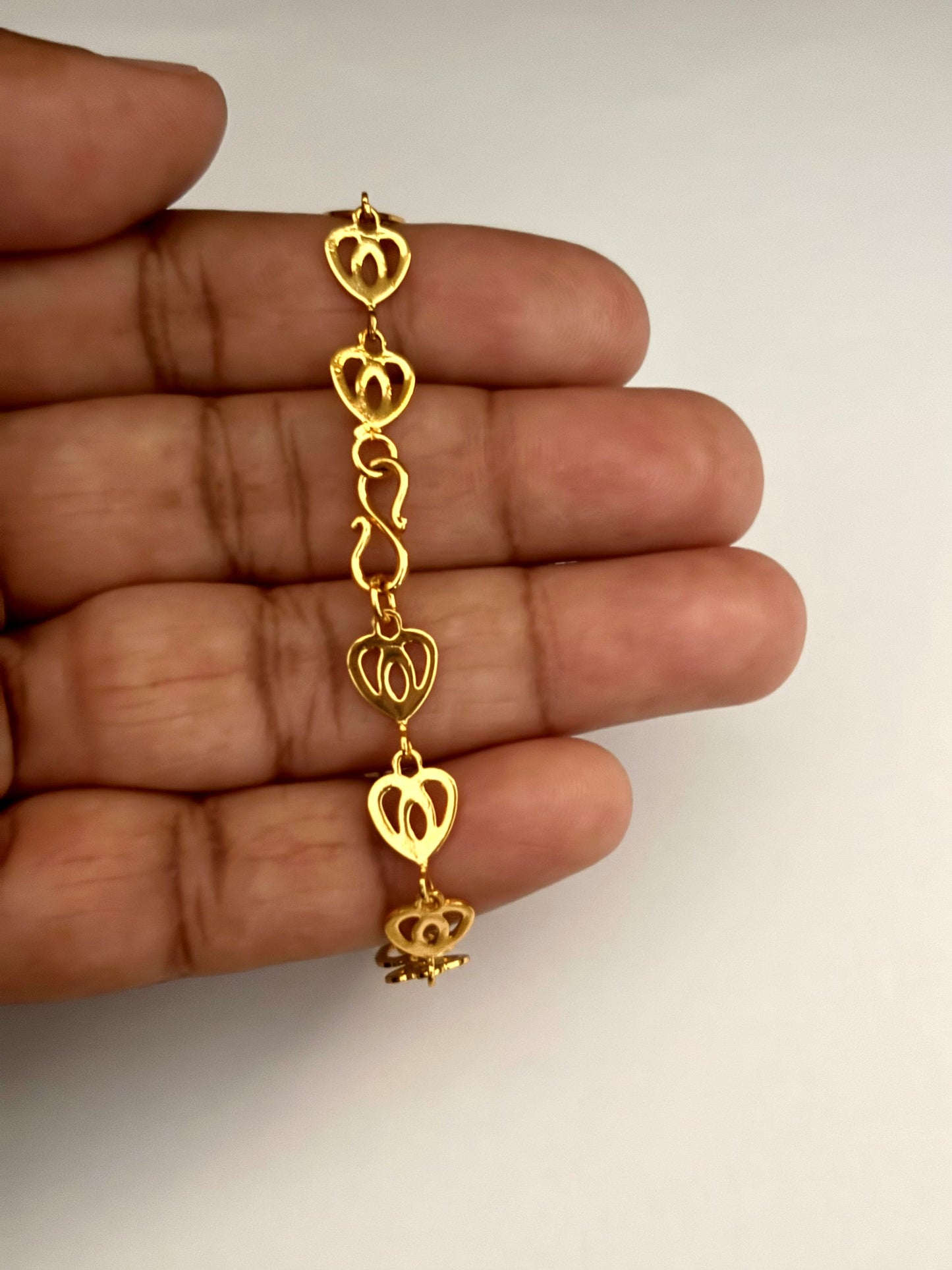 Gold-Plated Heart Link Chain Bracelet for Women