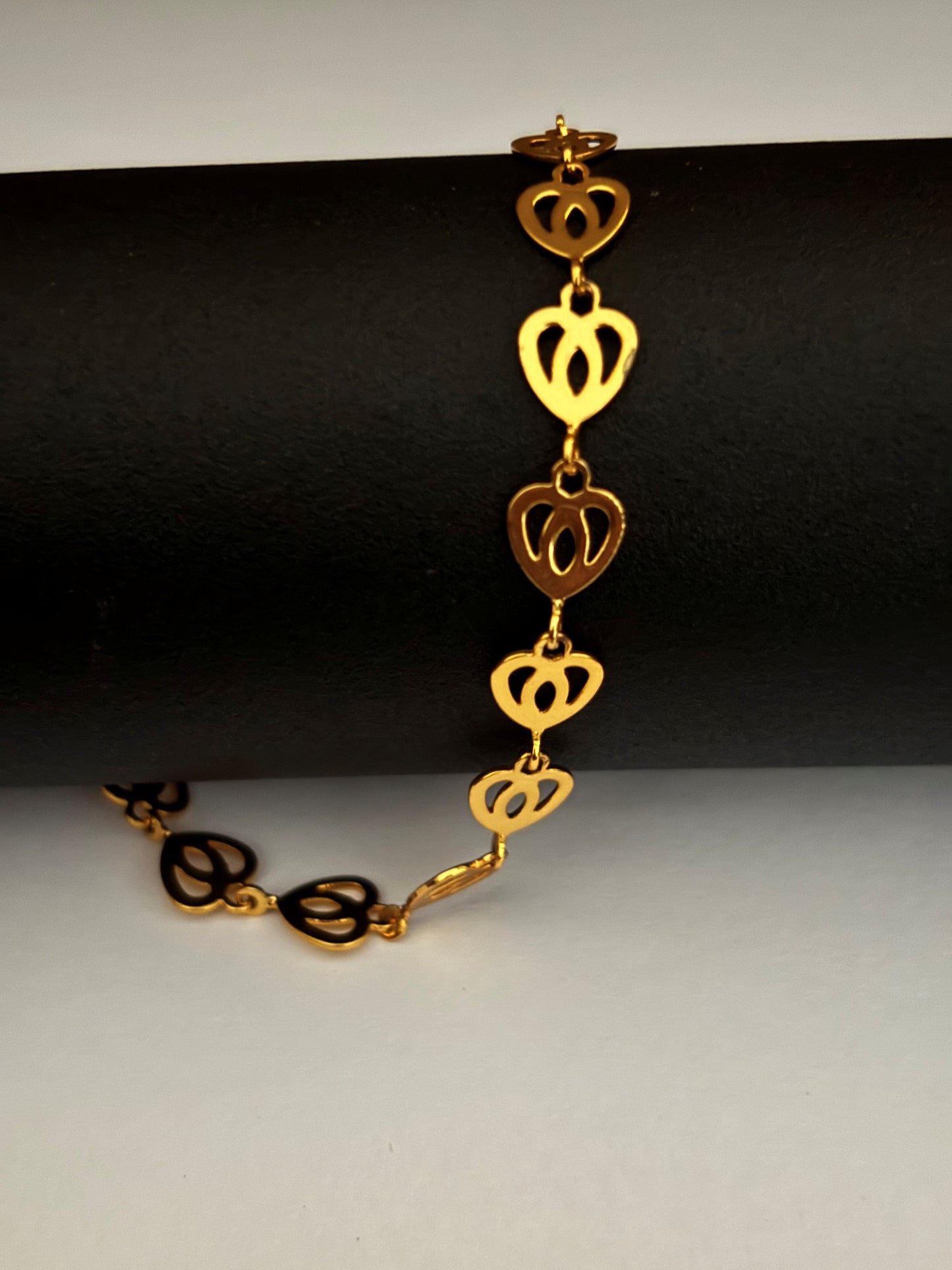Gold-Plated Heart Link Chain Bracelet for Women
