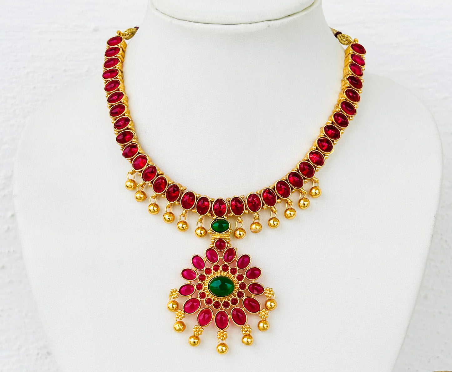 Gold Plated Kemp Ruby and Emerald Necklace Set