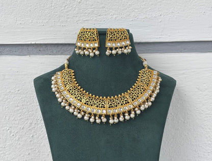 Kundan Choker Necklace Set with Jali Work and Pearls