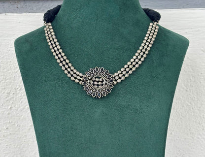 Necklace With Black Stone Floral Medallion