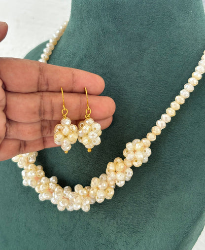 Beaded Necklace Set with Cluster Design