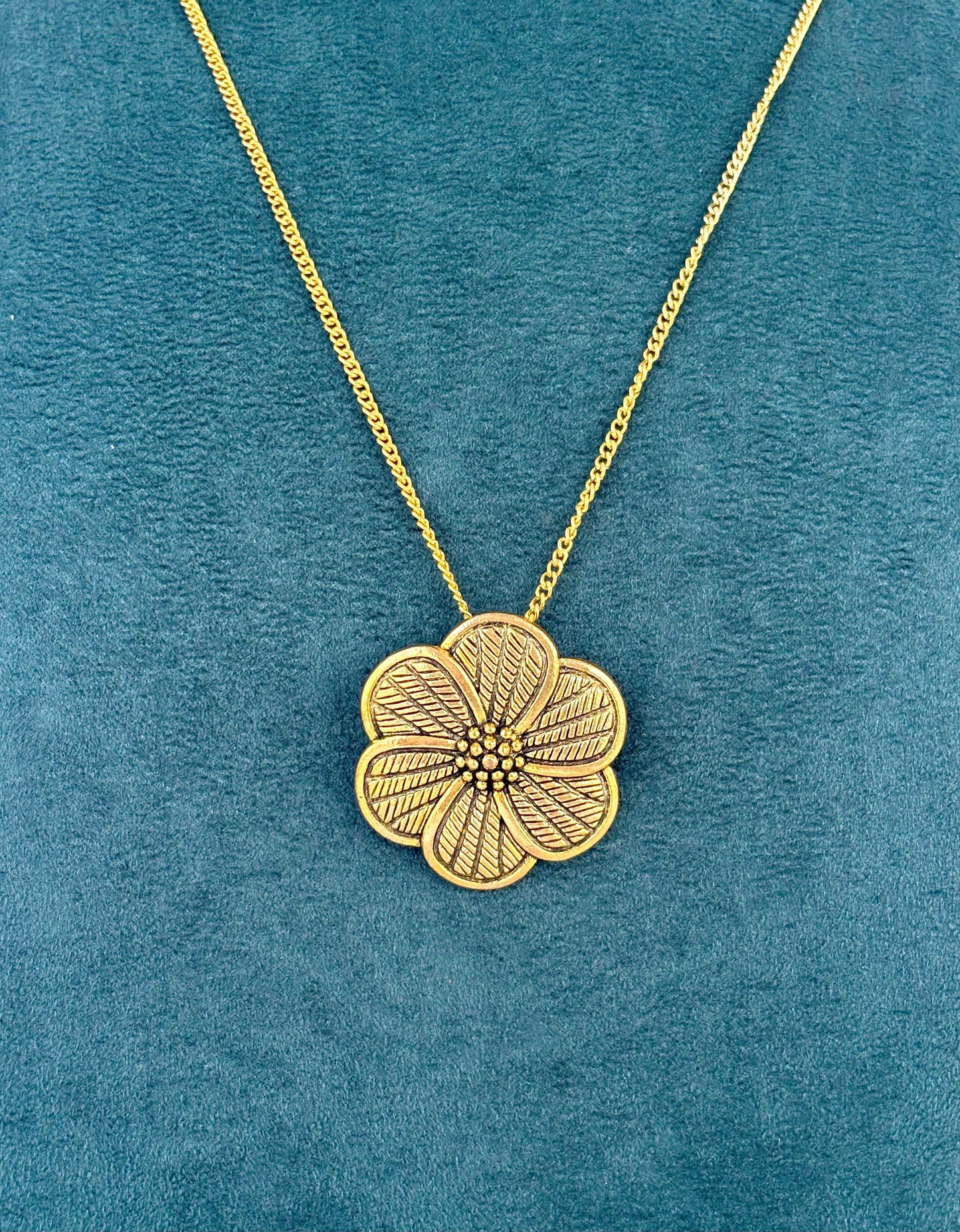 Antique Gold Floral Pendant Long Necklace Set