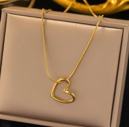 Minimalist Gold Heart Necklace
