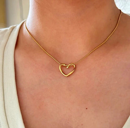 Minimalist Gold Heart Necklace