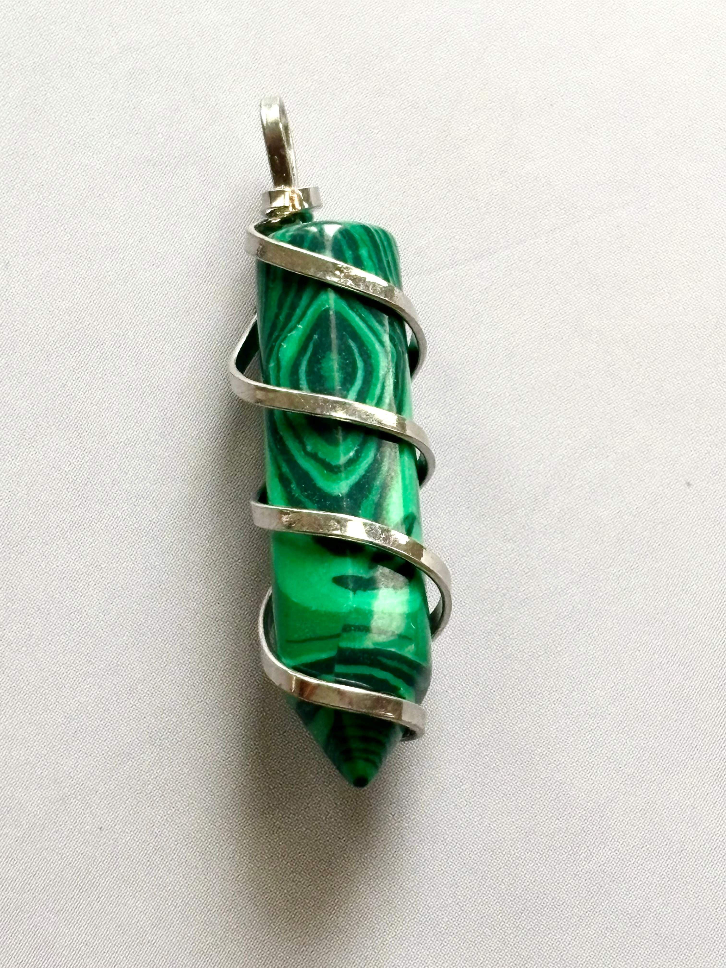 Elegant Malachite Crystal Point Pendant