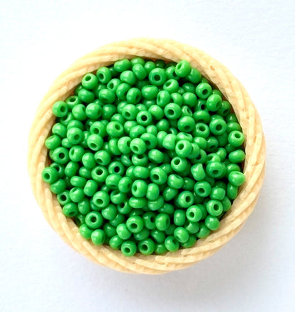 Apple Green Preciosa Seed Beads