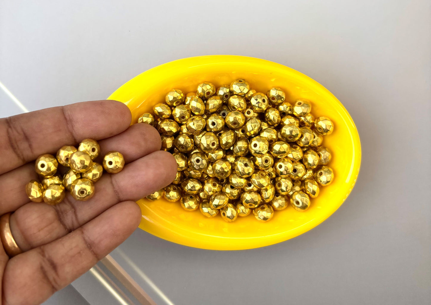 Golden Faceted Round CCB Beads