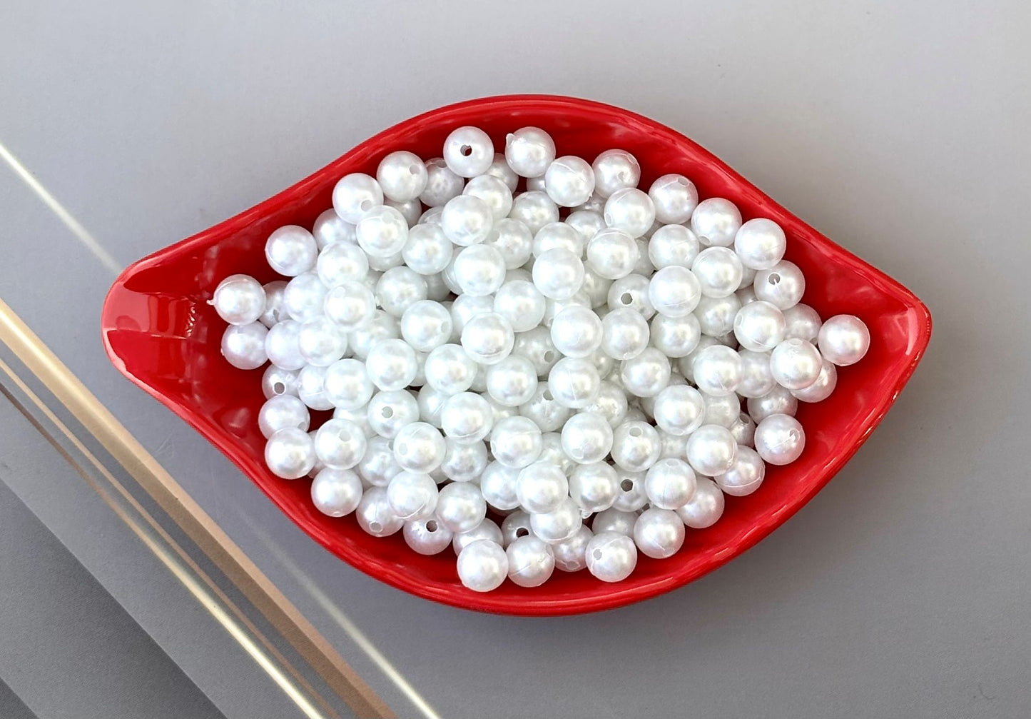 Lightweight White Acrylic Pearl Beads 8MM