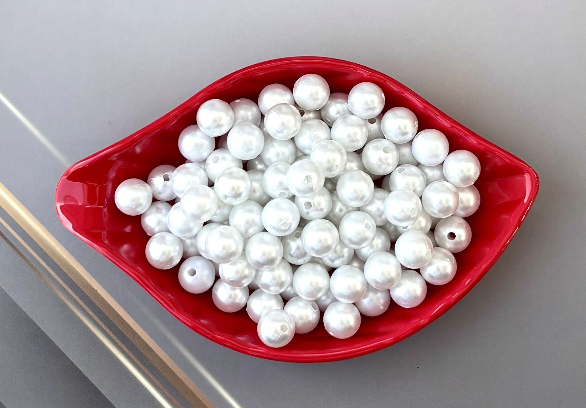 Lightweight White Acrylic Pearl Beads 10MM