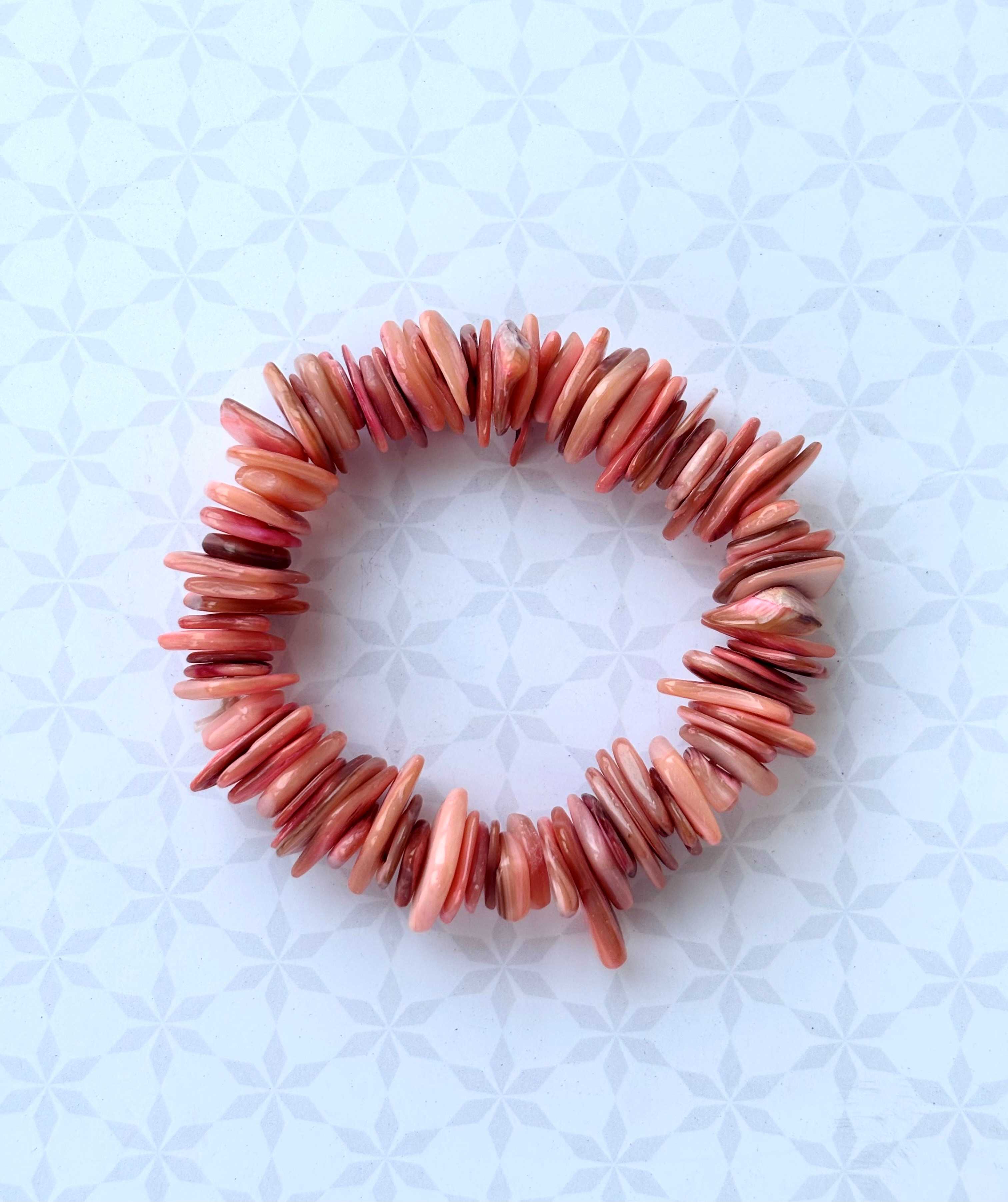 Peach Shell Chip Stretch Bracelet