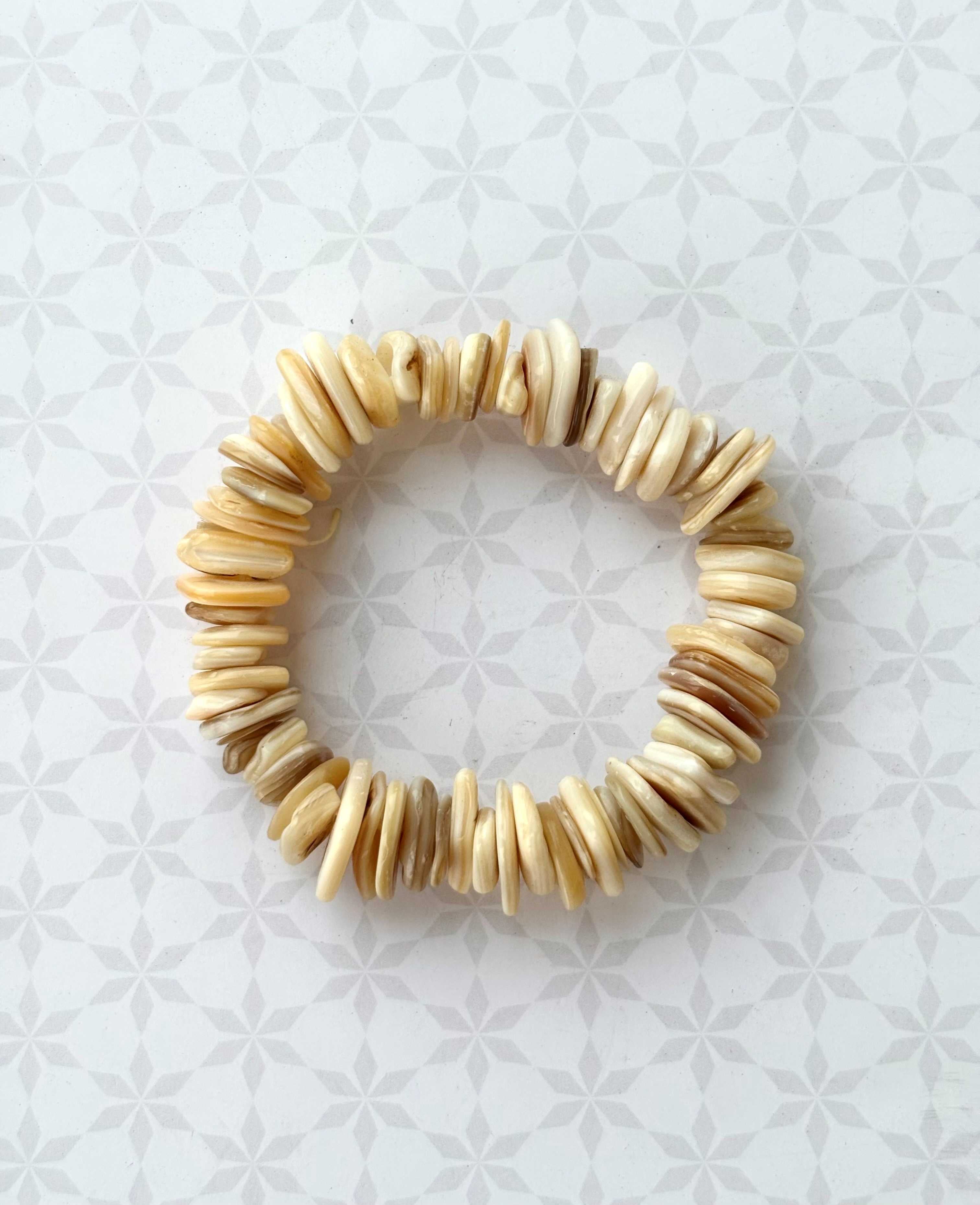 Natural White Mother of Pearl Chip Bracelet