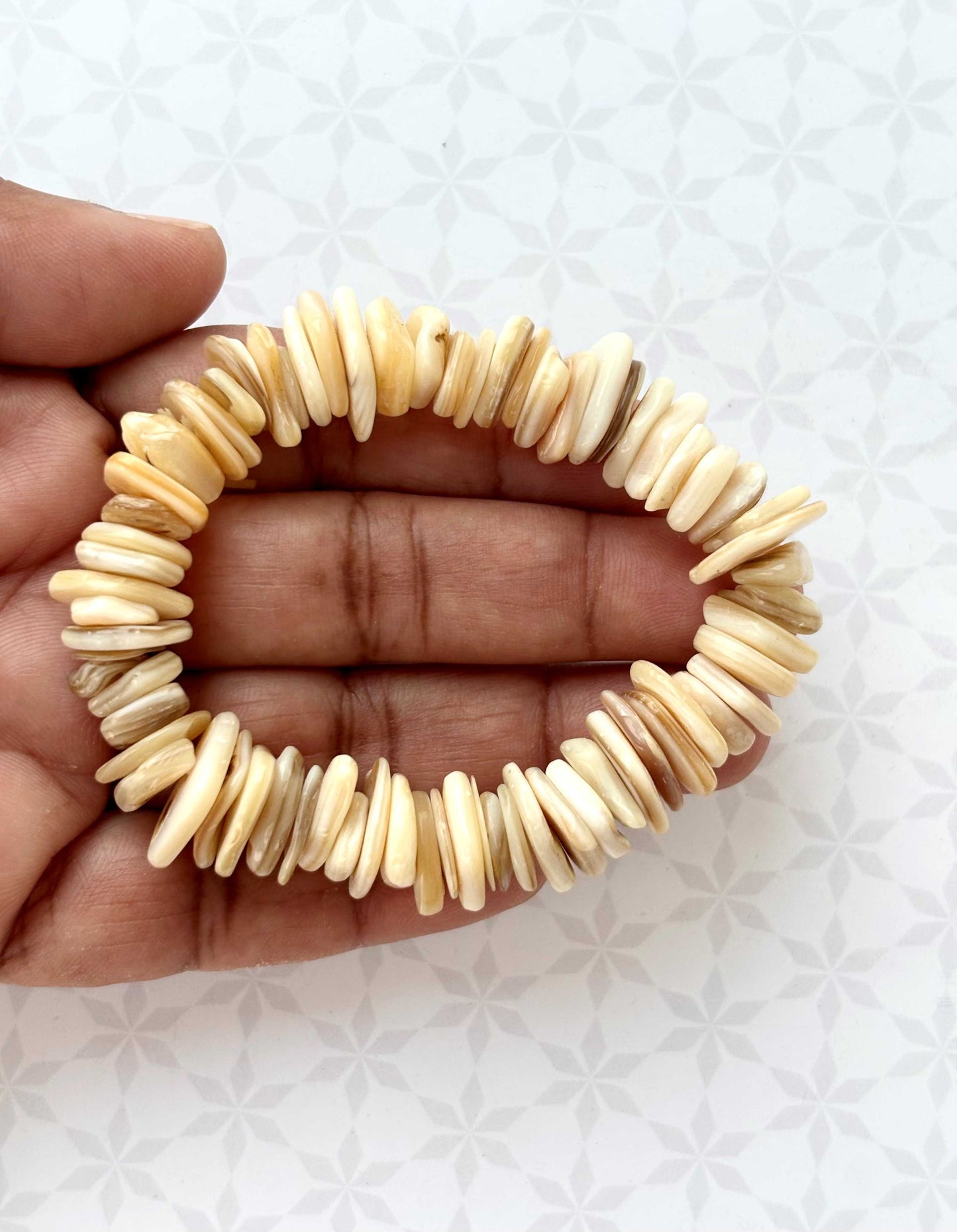 Natural White Mother of Pearl Chip Bracelet