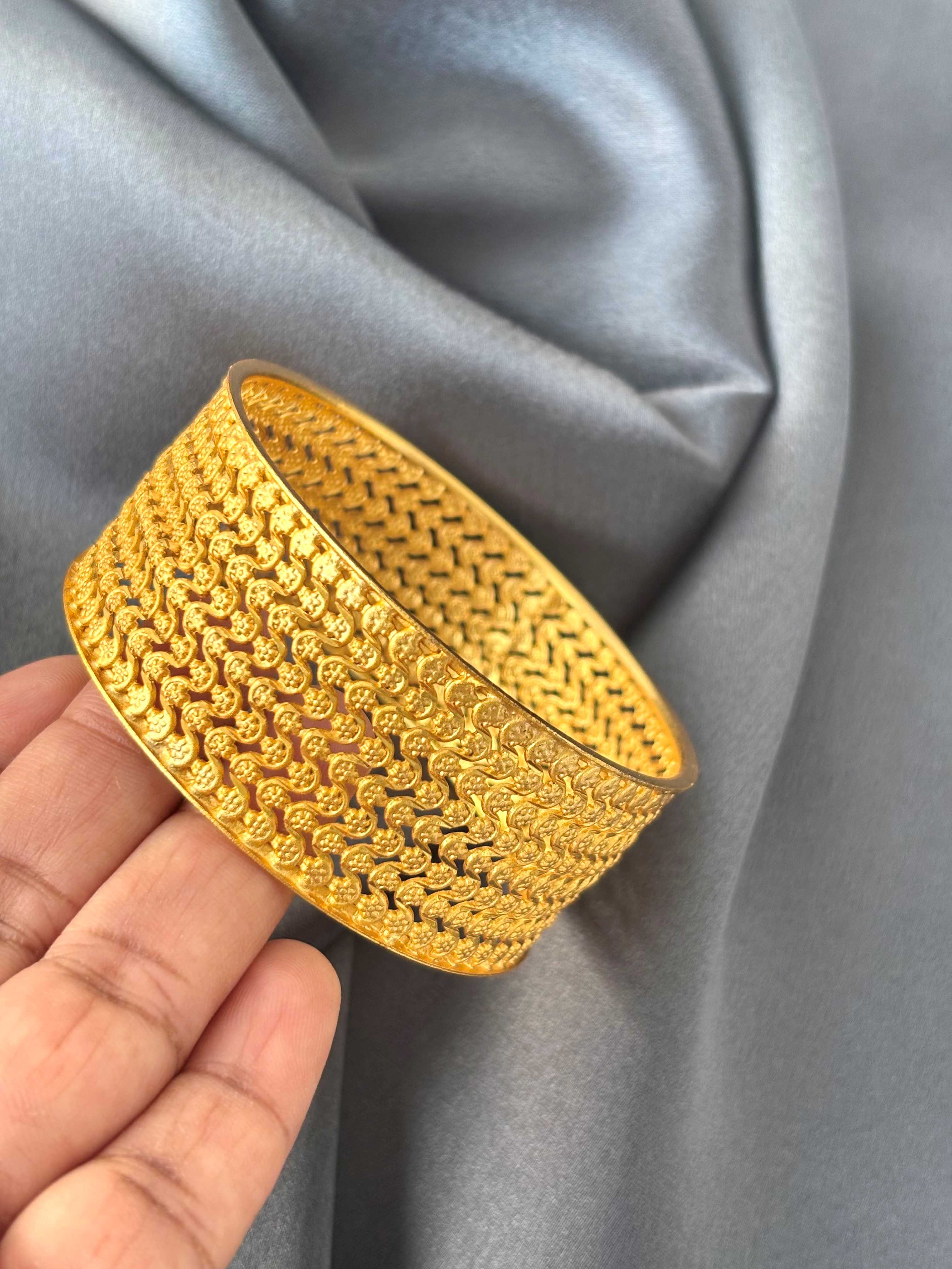 Antique Matte Gold-Plated Intricate Kada Bangle