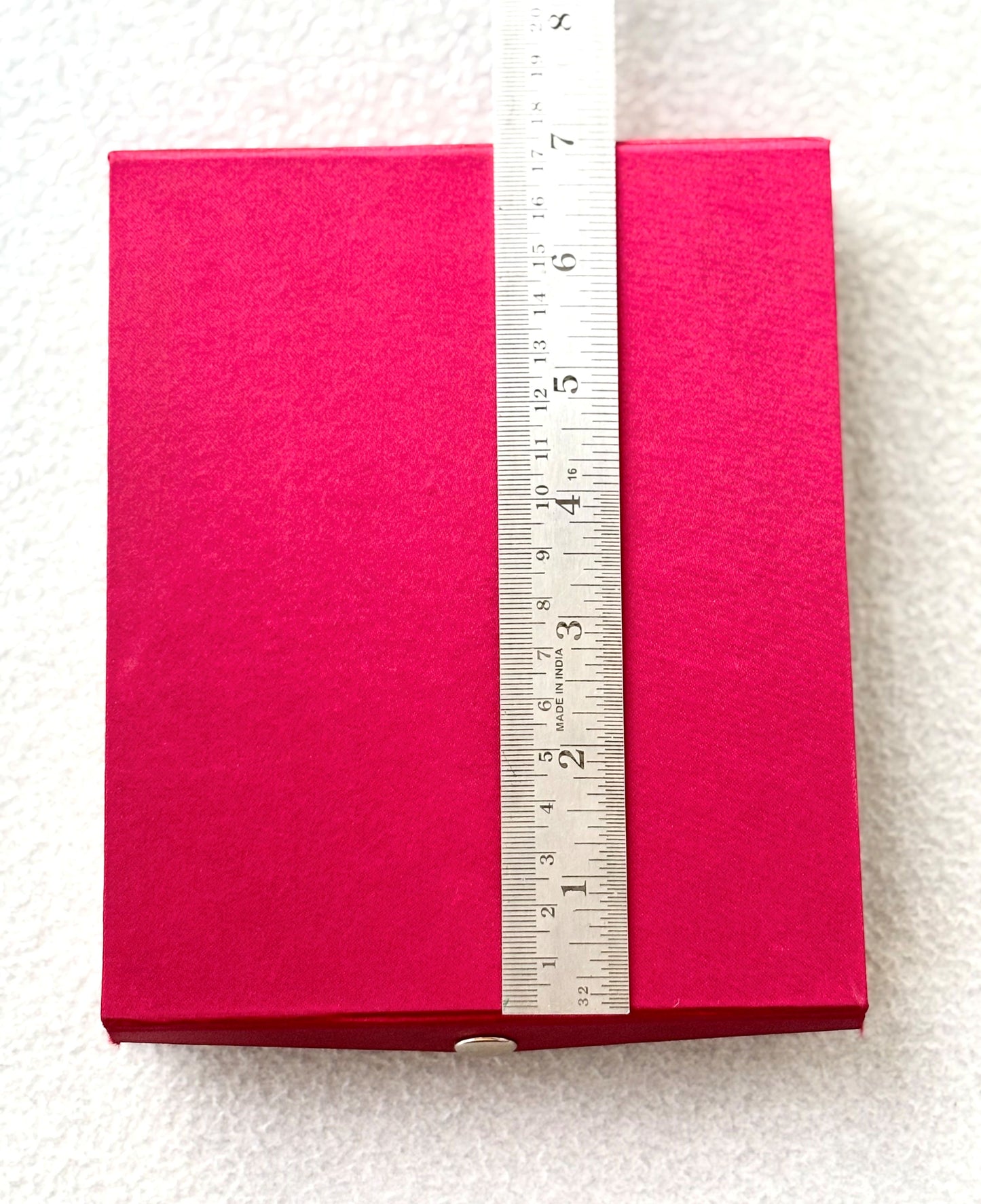 Elegant Red and Cream Jewelry Gift Box