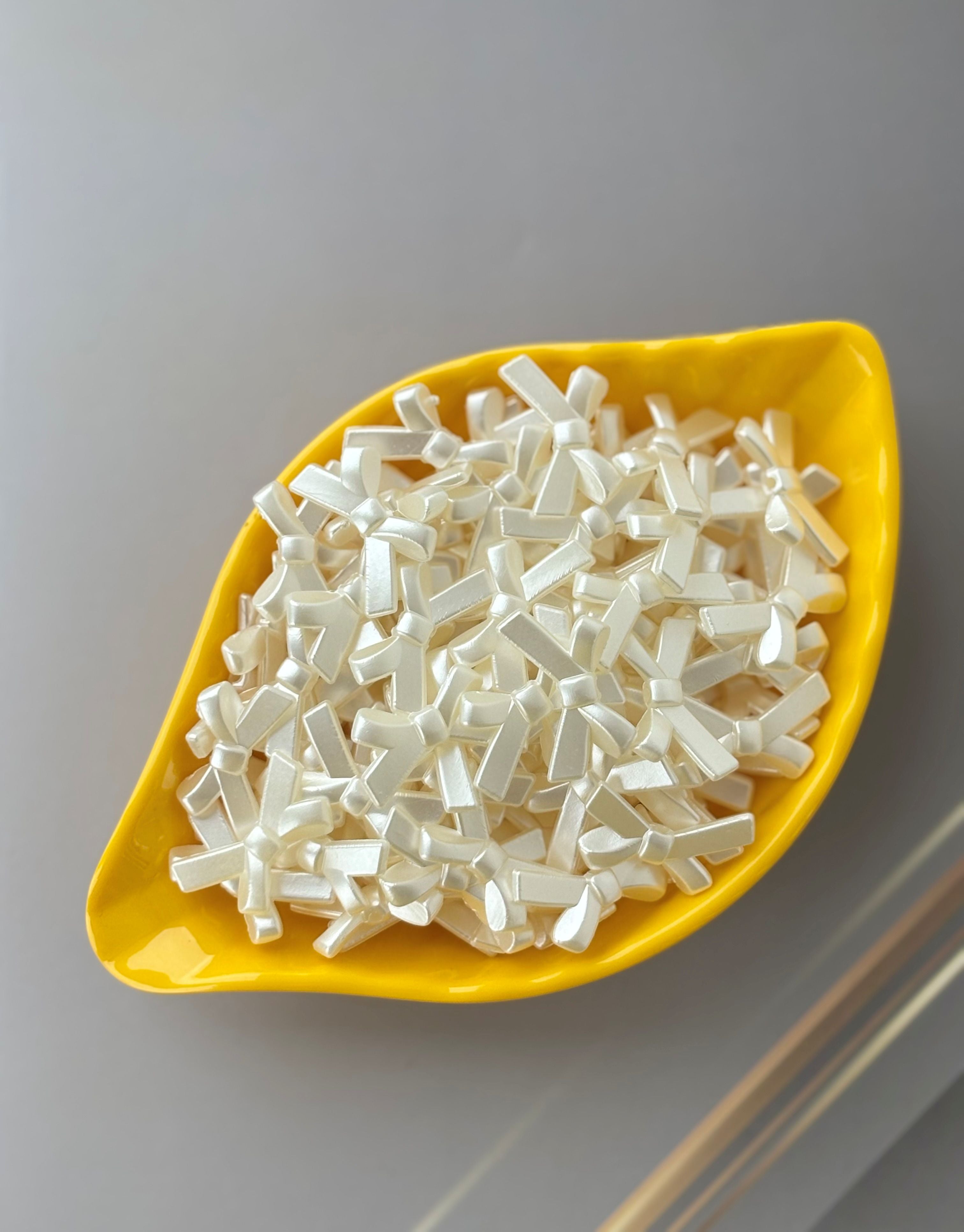 Cream Tie-Bow Beads - Craft Embellishments